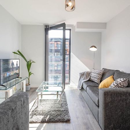 New Build - 2 Bed Snug Modern Apartment - Juliet Balcony - Roof Top Terrace - Digbeth, Birmingham City Centre - Free Netflix & Smart Tv Exterior foto