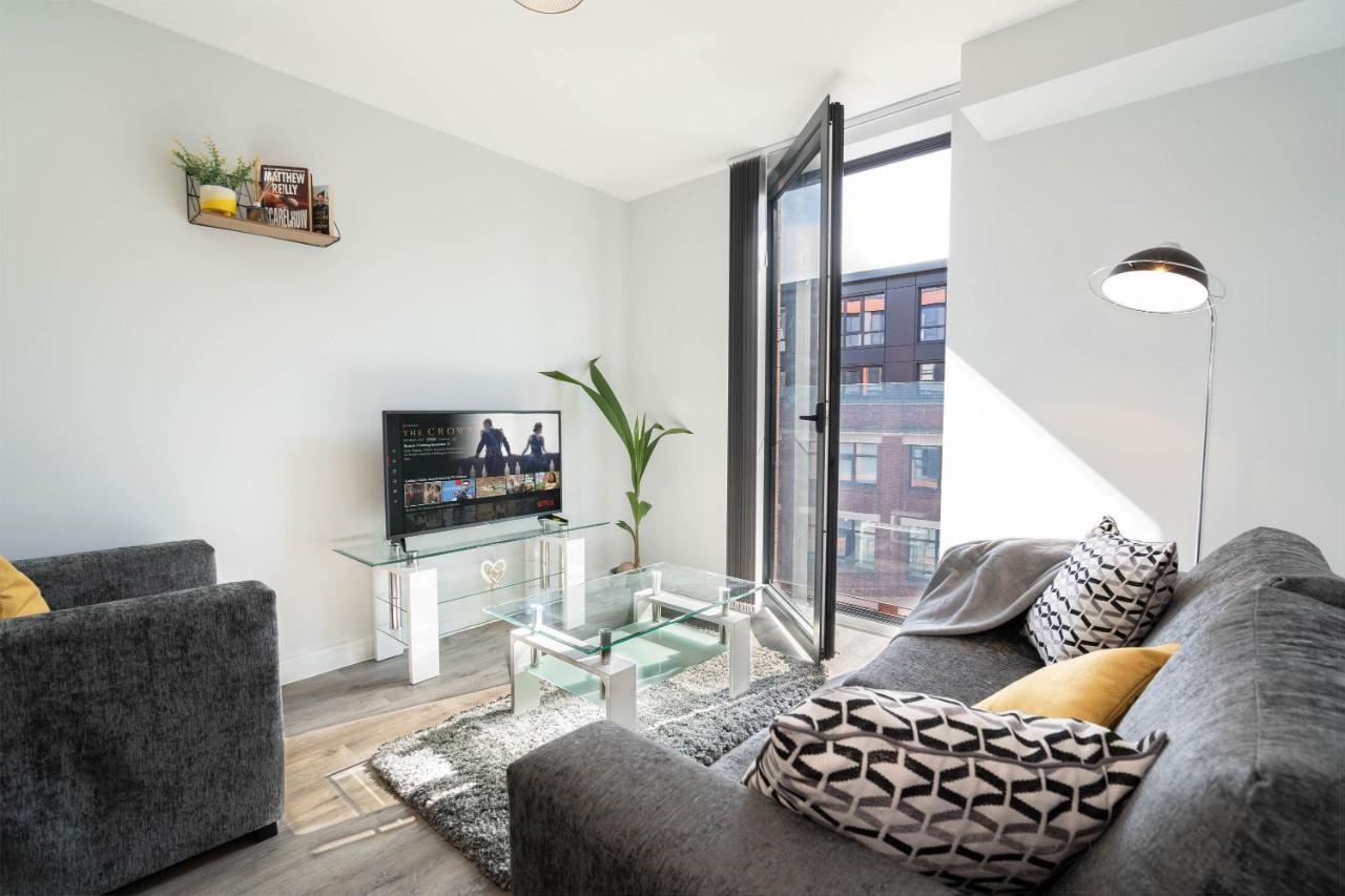 New Build - 2 Bed Snug Modern Apartment - Juliet Balcony - Roof Top Terrace - Digbeth, Birmingham City Centre - Free Netflix & Smart Tv Exterior foto