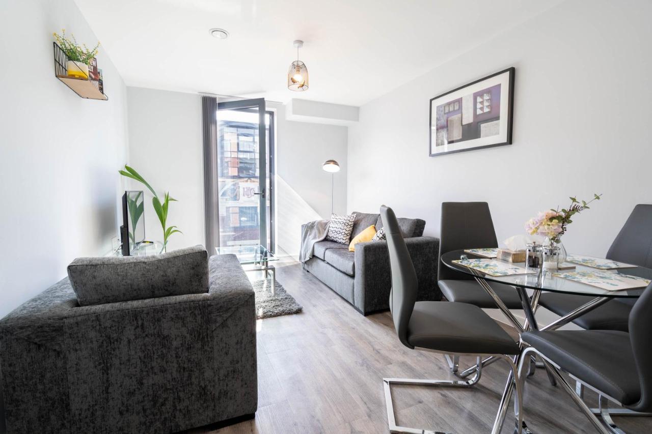 New Build - 2 Bed Snug Modern Apartment - Juliet Balcony - Roof Top Terrace - Digbeth, Birmingham City Centre - Free Netflix & Smart Tv Exterior foto