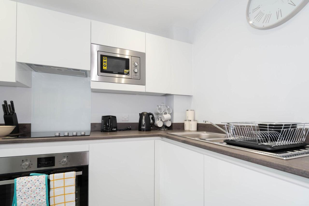 New Build - 2 Bed Snug Modern Apartment - Juliet Balcony - Roof Top Terrace - Digbeth, Birmingham City Centre - Free Netflix & Smart Tv Exterior foto